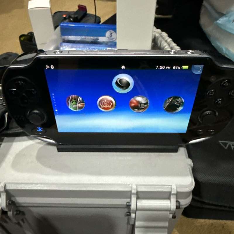 حامل وحدة تحكم الألعاب المحمول - مراجعة Gaming Console Organizer وسعره